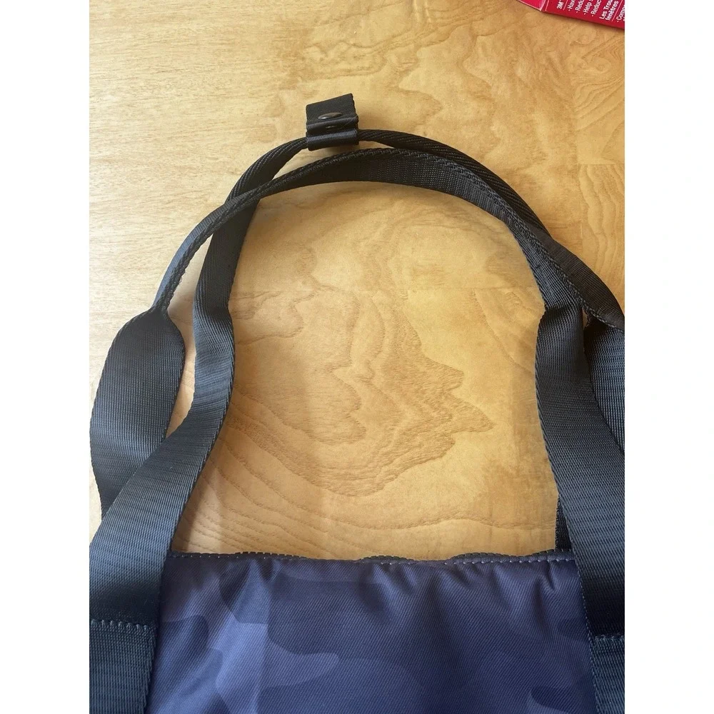 Fabletics camouflage gym